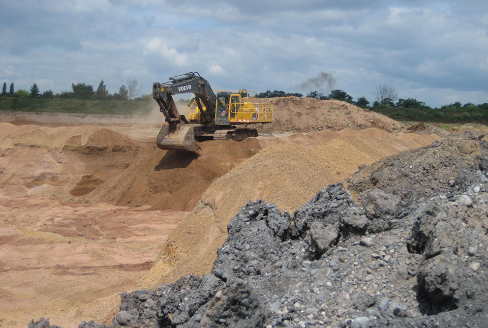 City hits back at sand mining allegations... says anyone can apply provided all conditions are met