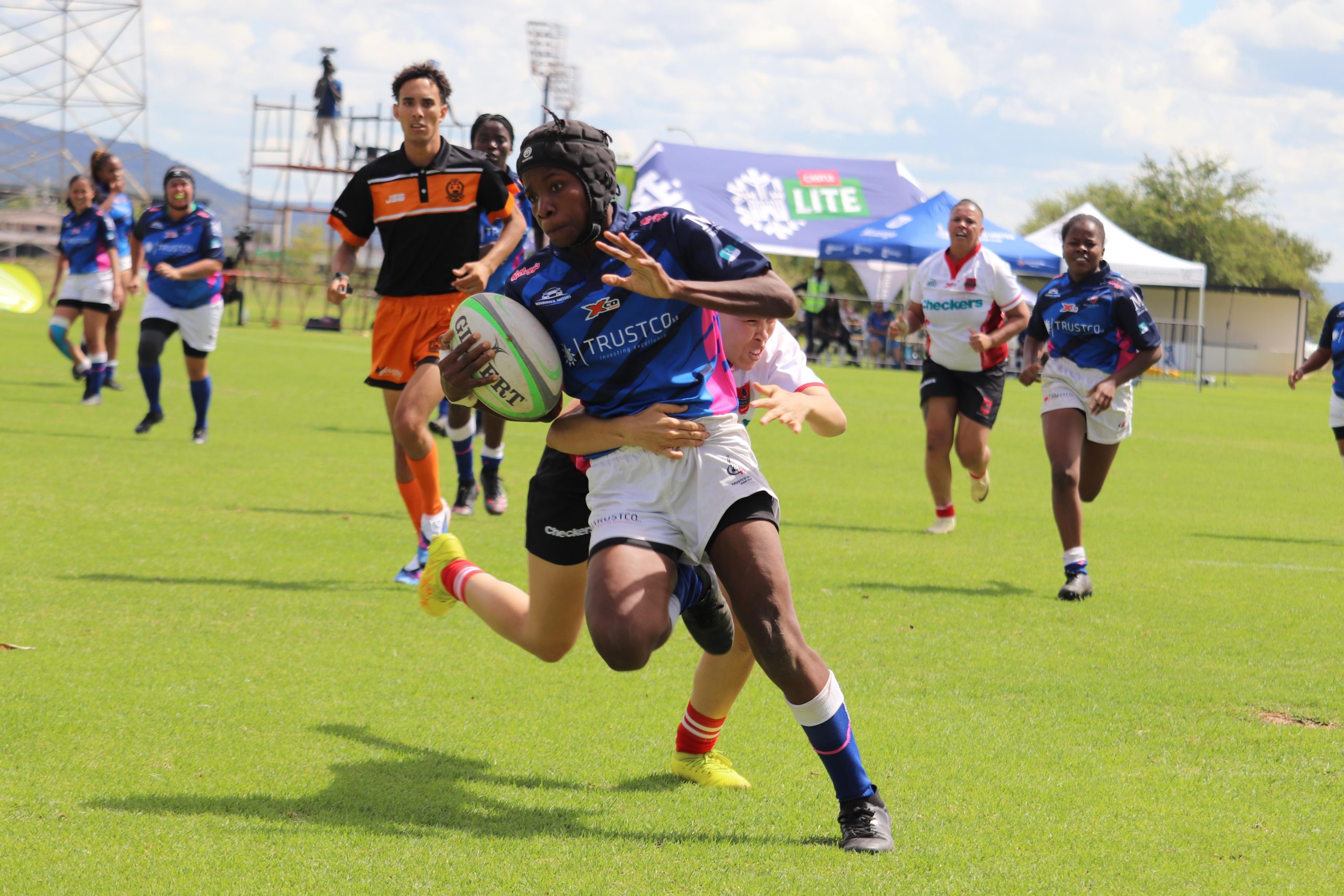 Unam Steenbokkies, Wanderers Bokkies ready for final