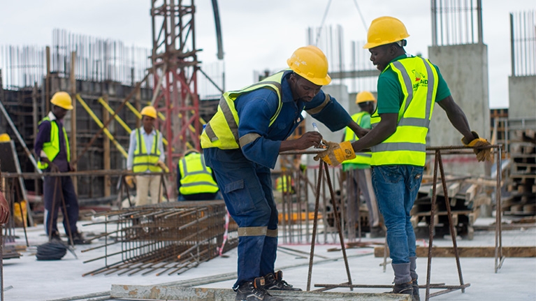 Building approvals fall in August as project values rise
