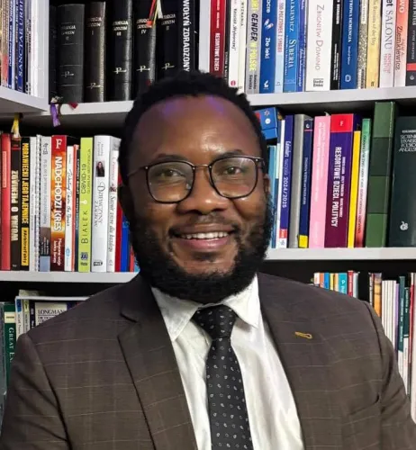 Decolonising African educational philosophy: Nkrumah’s Ubuntu ontology-epistemology against Cartesian individualism for African cultural identity