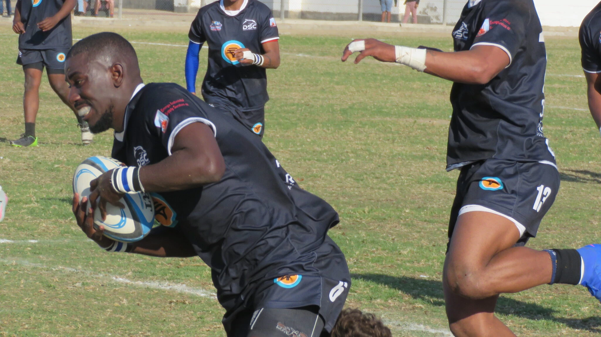 FNB Wanderers Hold Off Determined FNB Dolphin in Coastal Rugby Clash