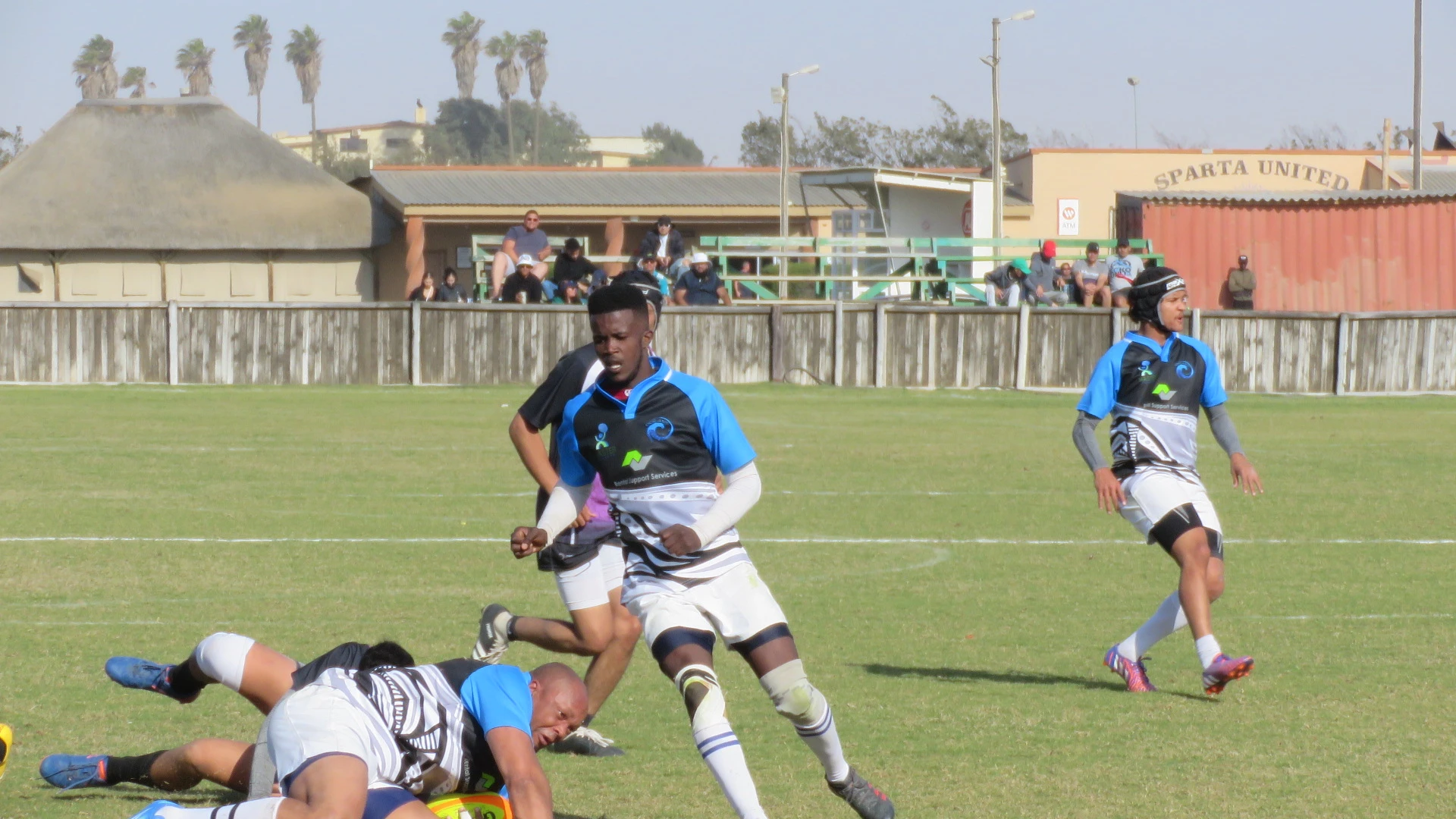 Highlanders Edge Oceans in First Division Thriller