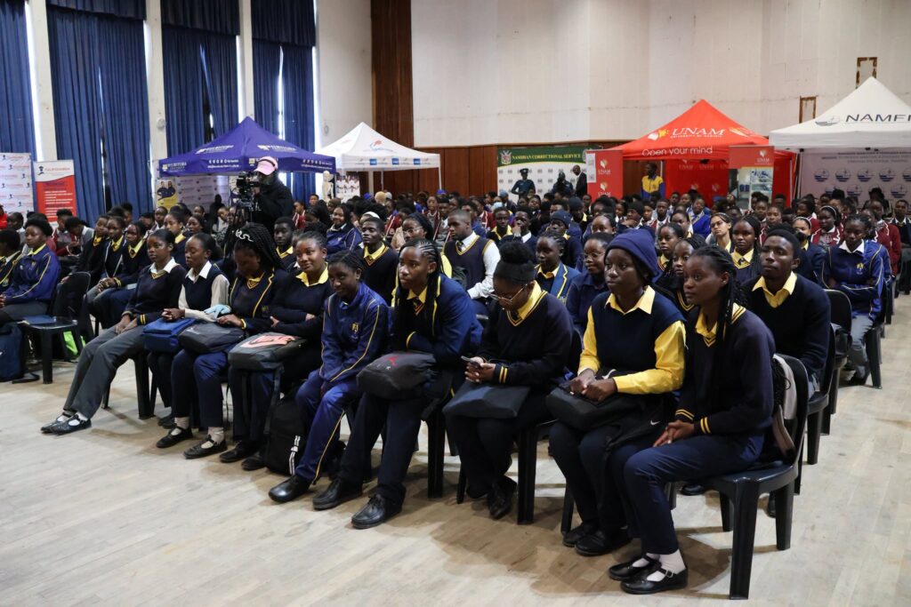 Mayor Urges Youth to Prepare for Future Job Opportunities