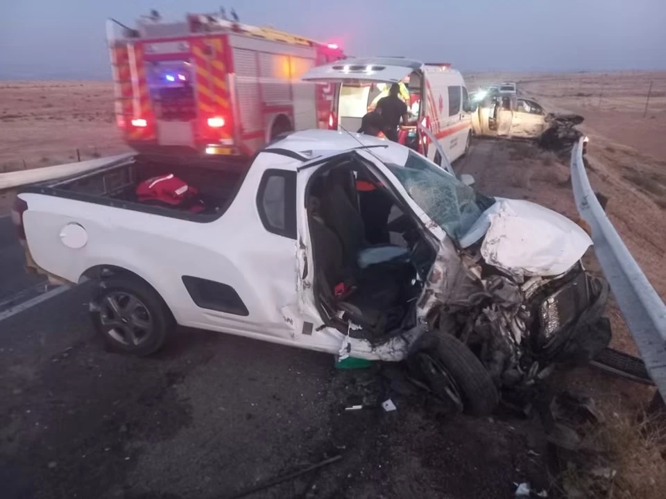 Six Injured in B2 Crash Near Arandis